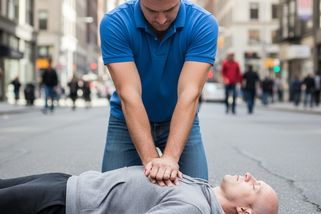 Anesteziolog radí: Jaké nejčastější chyby se dělají během resuscitace - Médium.cz