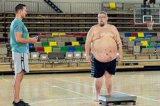 Extrémní proměny: Honza váží 197 kilo. Bojí se vycházet i z domu