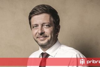 Ubytování Ukrajinců v rodinách pokládá Rakušan za nejlepší řešení kvůli jejich adaptaci i začlenění na trh práce