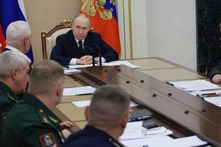 „Plnění úkolů osvobození bude pokračovat.“ Kreml zveřejnil přepis Putinovy porady o Ukrajině - Echo24.cz