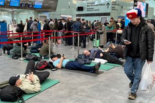 Jeden mrtvý Ukrajinec na 400 Rusů. Dronový „ekosystém“ drží frontu a Moskva přestává stíhat nahrazovat ztráty