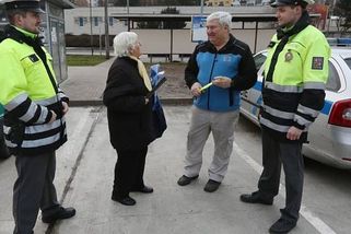 Policie upozorňuje: chodci patří k nejzranitelnějším účastníkům provozu
