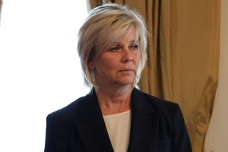 První dáma Eva Pavlová pyká za návštěvu kostela