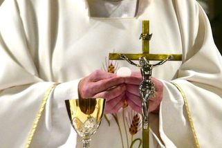 Oběti sexuálního zneužívání v církvi vyzývají českou vládu, aby neuzavírala smlouvu s Vatikánem