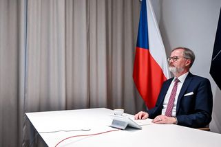 Premiér Fiala vyzval k úderům hluboko na ruském území a k ničení tamní energetické infrastruktury - Echo24.cz