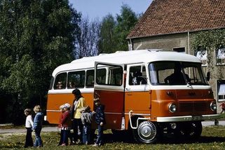 Nenáviděná hvězda ze seriálu Volha má zajímavou historii. Robur je méně známá automobilka z NDR - Garáž.cz