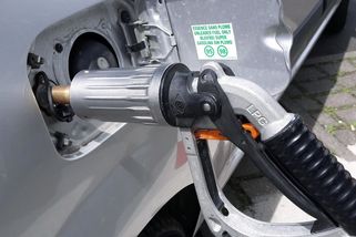 Strčí slibovaný provoz za 110 Kč na 100 km do kapsy i elektromobily?