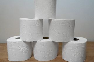 VELKÝ TEST toaletních papírů. Ke špičce patří ten nejlevnější