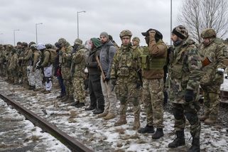 Život na ukrajinské frontě: bezmocné čekání na rozhodnutí mocných z daleka - Novinky