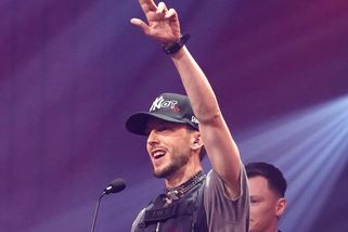 Nebezpečný incident na koncertě Smacka: Skočil mezi fanoušky, ti se rozutekli. Rapper je tvrdě seřval – eXtra.cz