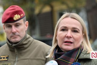 Šéf armády Řehka zvažoval po sporech s Černochovou rezignaci. Fiala mu to rozmluvil