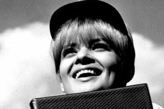 krajskelisty.cz/praha/34658-proc-kachyna-nazval-ceskou-bardotku-kravou-a-nasledky-menzelova-rozmarneho-leta.htm