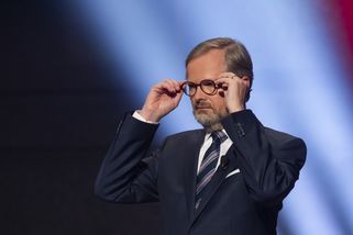 Podpořte premiéra Fialu. Klub na obranu demokracie...