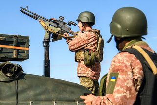 Ukrajinští vojáci přijdou o své pixely. Armáda chce uniformy jako USA - Seznam Zprávy