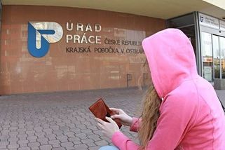 Superdávka se zřejmě změní: ANO ji chce zmírnit, Motoristé a SPD ale zpřísnit