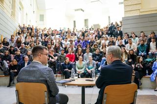 Už jste protestoval, tak nechte ostatní diskutovat...