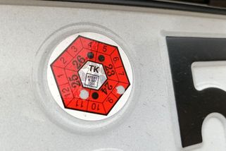 Konec technické kontroly. Proč už od ledna řidiči nemusí jezdit na pravidelné prohlídky svých aut?