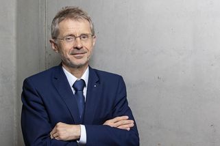 Vystrčil nešetřil prezidentovo okolí. Zemanův mluvčí reagoval detailem z hospitalizace - Seznam Zprávy