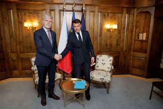 Petr Pavel se v Mnichově setkal s Macronem, nechali se společně vyfotit