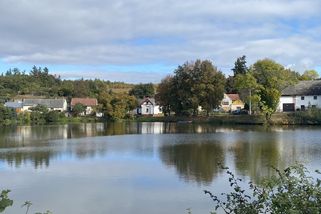 Žijeme tu z ruky do huby. Reportáž z obce, kde volili komunisty - Seznam Zprávy