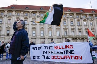 Propalestinští demonstranti opět pochodovali Prahou - Novinky