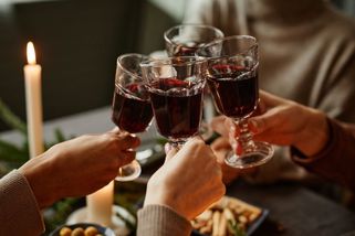 Na Vánoce můžete přibrat i několik kilo. Jak tomu zabránit, radí terapeutka - Seznam Zprávy