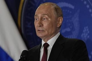 Poslal Putin za Trumpem dvojníka? Řeč těla byla nezvyklá, všímají si experti