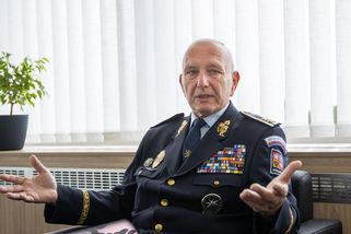 Ochránce politiků vyšetřují, zda si přikrádali na přesčasech - Seznam Zprávy