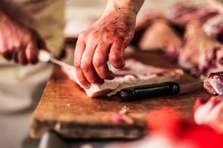 Kvíz: Prdelačka, ovar nebo jelito. Víte o domácí zabijačce všechno? Pokud jste na ní někdy byli, zvládnete ho hravě