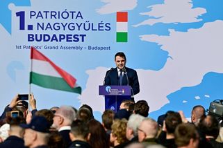 Další spor mezi vládou a Hradem. Macinka označil prezidentovy názory za irelevantní