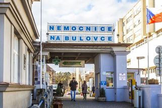 Omylem způsobený potrat? Žena se vůbec neměla dostat na sál, říká lékař - Seznam Zprávy