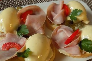 Chlebíčky za socialismu: Vzpomenete si, čím byly jiné než ty dnešní?