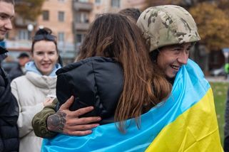 Ukrajina odebrala akreditaci dalším zahraničním reportérům. Pozor na cenzuru, brání se novináři — HlídacíPes.org