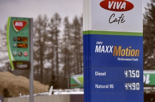 Švagr vyzval k uvážlivému zvyšování cen paliv, Babiš žádá zastropování | ČeskéNoviny.cz