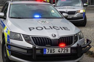 Když zazvoní policie. Víte, jaká máte práva a povinnosti při domovní prohlídce? - Médium.cz