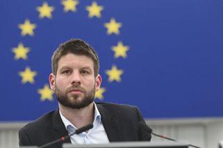 Šimečka skončil ve vedení sněmovny. Slibuje, že Fica porazí ve volbách - Seznam Zprávy