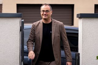 Z Dubaje o víkendu prchal i ministr Šťastný. Nevyslechl varování, rýpl si Macinka - Novinky