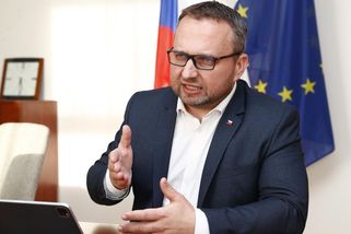 Ženy tráví v penzi o devět let více než muži. Reforma rozdíl zkrátí - Novinky