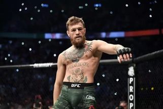Conor McGregor se ukázal v ringu. Na akci za 10 eur zdemoloval amatéra