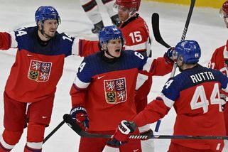 Kanada volá. Česko vyhrálo přestřelku s Dány a je ve čtvrtfinále