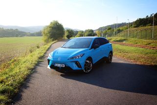 MG4 Elegance: Konečně levný elektromobil pro normální lidi?