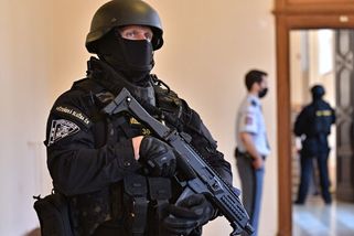 Útok na elitní žalobce. Někdo jim povolil kola - Seznam Zprávy