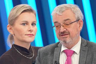 Tanky na Karlštejně, papíroví čerti a pošťák Babiš. Malá a Benda se hádali o prioritách vlády