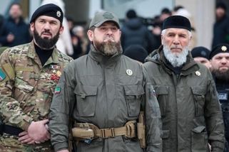 Expert odmítl nasazení čečenských úderných jednotek Kadyrova na Ukrajině kvůli šíření islámu do Evropy. Chystají smrt Volodymyra Zelenského