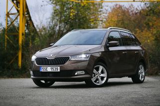 Před 18 lety vznikla už miliontá Fabia. Podívejte se, proč si nejen Češi tohle auto zamilovali - Garáž.cz