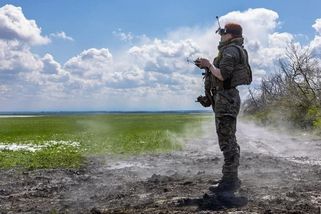 Česká dobrovolnice se vrátila z Ukrajiny, má za sebou dvě kontuze mozku. Nepamatuji si cesty, přiznává