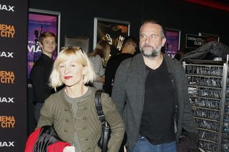 S kým žije Dana Batulková? Po nevěrném Prachařovi našla klid u ředitele divadla. Teď se může smát - Médium.cz