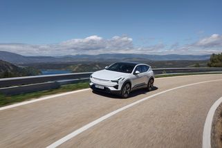 Polestar láme rekordy v nabíjení: 100 km dojezdu za 3 minuty? Tato technologie změní vše