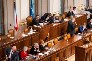 Vondráček: Vždy jsem byl pro vydání, teď ne. Zuna: Rozhodnutí výboru je nevhodná zpráva pro veřejnost