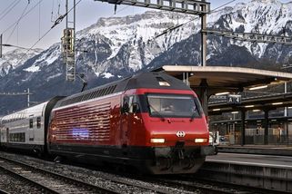 Průvodčí ve Švýcarsku ženě kvůli kratšímu jménu napařil šestitisícovou pokutu - Novinky